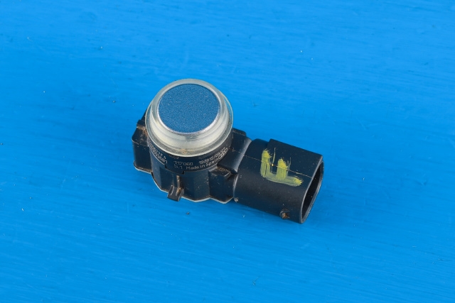 Parkeringssensor foran til Peugeot 5008 2017-->> (Type II) (PEUGEOT|98 002106 77|)