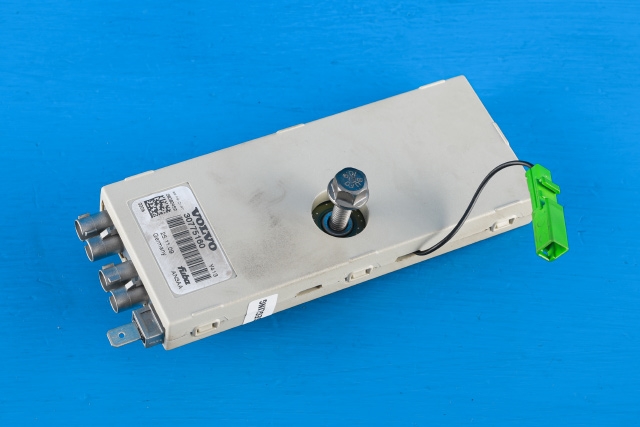 Antenne forsterker til Volvo XC60, 2008-2013 (Type I, Fase 1)  (VOLVO|30775160)
