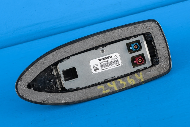 Antenne navigasjon til Volvo XC60 2008-2013 (Type I, Fase 1)  (VOLVO|31210327|)