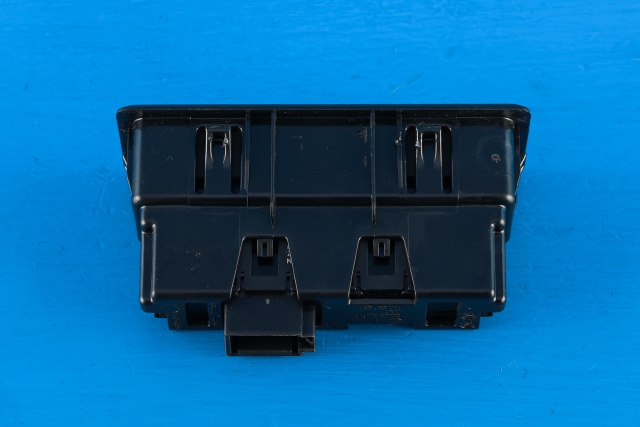 Bryter Antispinn til VW Transporter / Caravelle 2019-->> (T6.1) (T6.1) (VAG|7LA 927 202 A|)