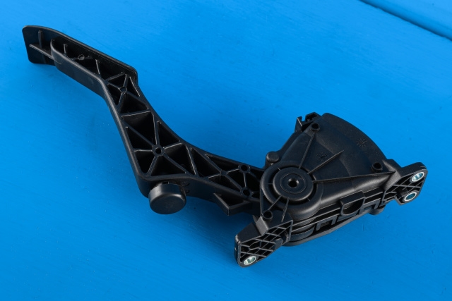 Pedal gass til VW Transporter / Caravelle 2019-->> (T6.1) (T6.1) (HELLA|6PV 008 496-42|7E1 723 503 C|)