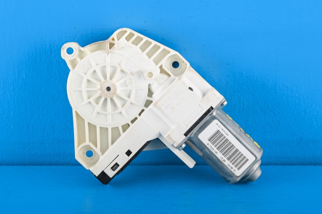 Ruteheis, kun motor, høyre foran til Land Rover Discovery 2009-2017 (Type IV) (LAND ROVER|AH22-14B552-AA|)