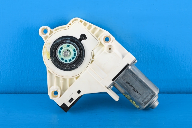 Ruteheis, kun motor, venstre foran til Land Rover Discovery 2009-2017 (Type IV) (LAND ROVER|AH22-15B553-AA|)