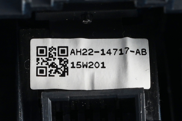 Bryter ruteheis til Land Rover Discovery 2009-2017 (Type IV)  (LAND ROVER|AH22-14717-AB|)