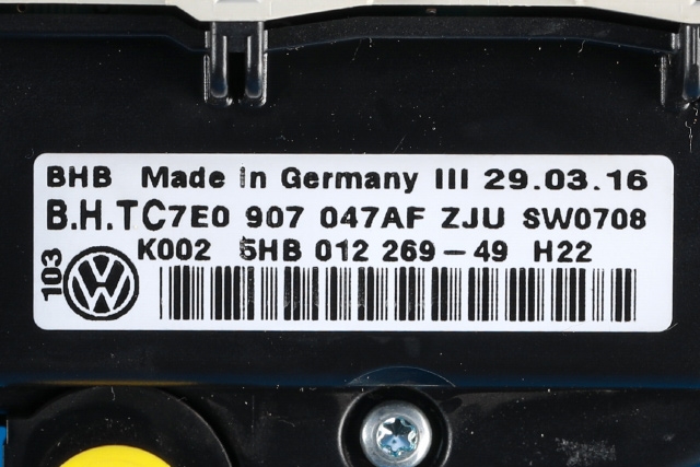 Varmeapparat betjening til VW Transporter / Caravelle 2015-2019 (T6) (T6) (HELLA|5HB 012 269-49|7E0 907 047 AF|)