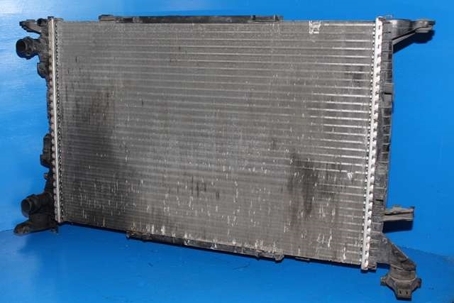 Radiator (manuell gir) til Audi A4, 2007-2014 (Type IV) (B8) (B8) (VAG|8K0 121 251 R)