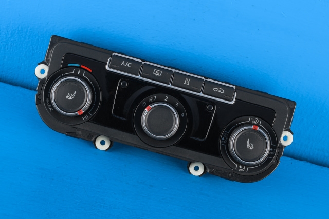 Varmeapparat betjening til VW Caddy, 2015-2020 (Type III, Fase 3)  (HELLA|5HB 012 108-83)