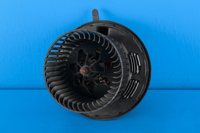 Varmeapparat motor til BMW X1, 2009-2015 (E84) (E84) (BMW|64.11-6 933 663)