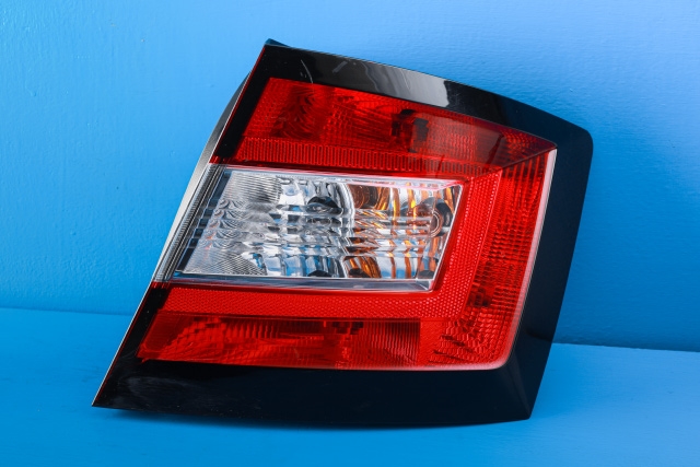 Baklykt høyre til Škoda Fabia 2014-2021 (Type III) (VAG|6V6 945 096|)