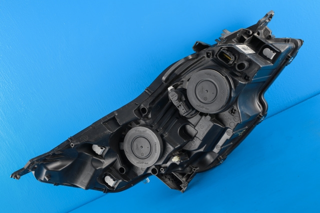 Frontlykt venstre halogen til Peugeot 508 2011-2014 (Type I, Fase 1)  (PEUGEOT|96 875802 80|)