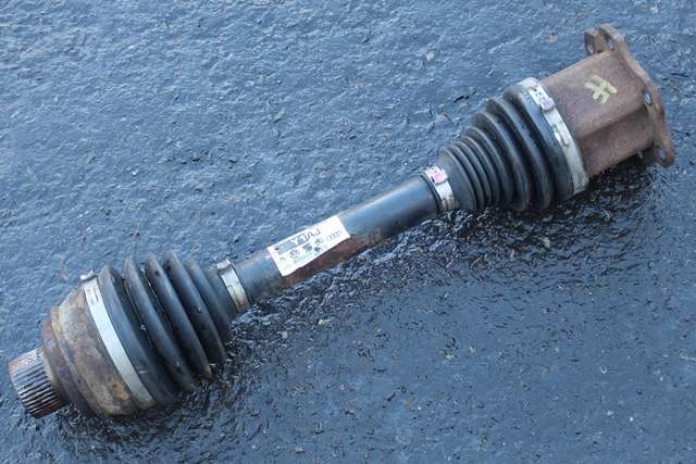 Drivaksel høyre foran, bensin/automat til Audi A4, 2007-2014 (Type IV) (B8) (B8) (VAG|8K0 407 271 AJ)