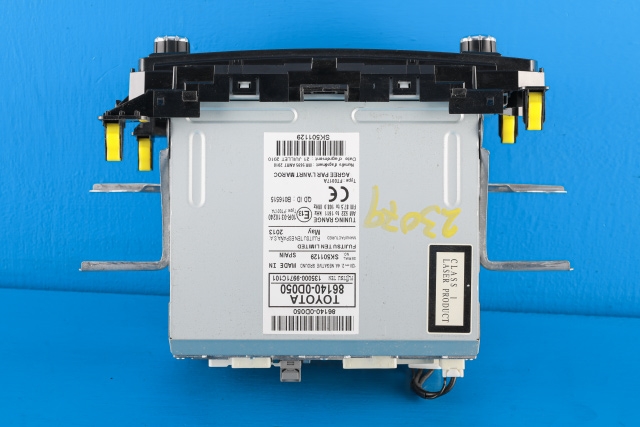 Bilstereo navigasjon til Toyota Yaris 2012-2014 (Type III, Fase 1)  (TOYOTA|86140-0D050|)