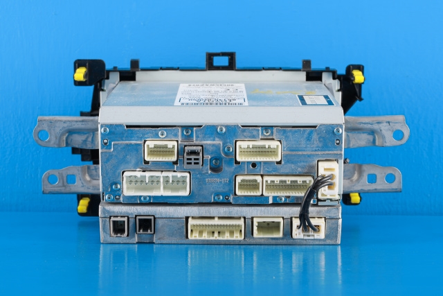 Bilstereo navigasjon til Toyota Yaris 2012-2014 (Type III, Fase 1)  (TOYOTA|86140-0D050|)