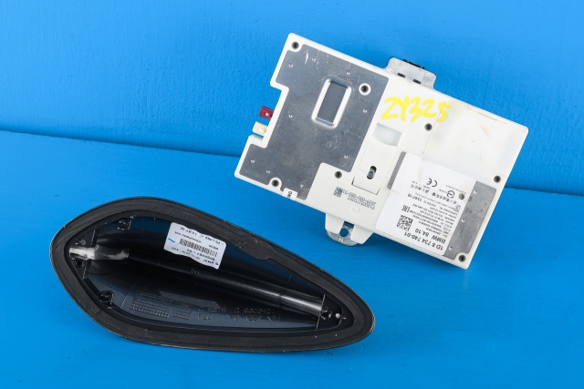 Antenne navigasjon til BMW 2-Serie, Active/Gran Tourer 2014-->> (F45/F46) (F45/F46) (BMW|9 291 484|8 734 740|)