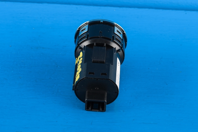 Bryter start/stopp til Suzuki Swift 2011-2017 (SUZUKI|37290-57L00|)