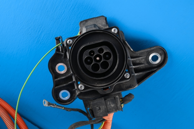 Batterilader inntak/luke til BMW X1 2015-2022 (F48) (F48) (BMW|8 798 896|)