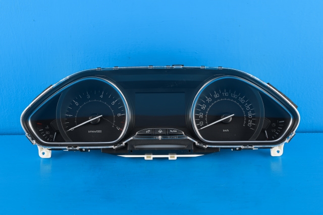 Instrumentpanel til Peugeot 2008, 2013-2019 (Type I)  (PEUGEOT|98 211264 80)