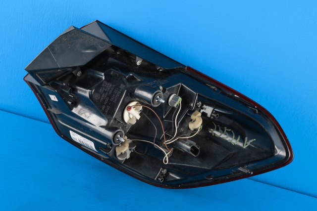 Baklykt venstre ytre til Opel Astra J 2010-2015  (GM|13 314 052|)