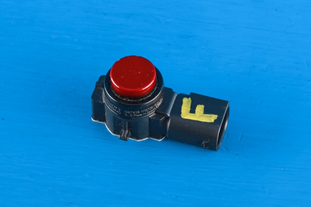 Parkeringssensor foran til Peugeot 308, 2013-2021 (Type II)  (PEUGEOT|96 752024 77)