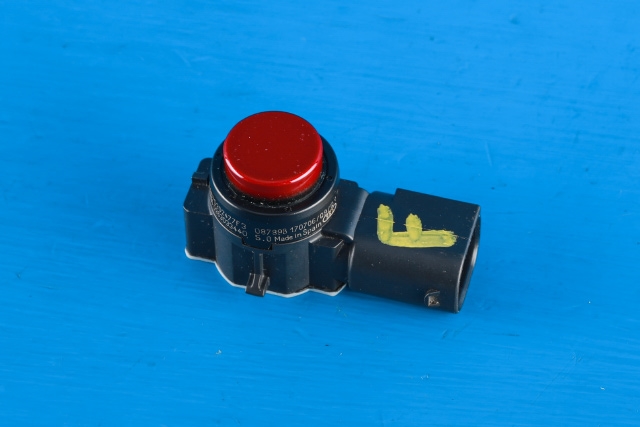 Parkeringssensor foran til Peugeot 308, 2013-2021 (Type II)  (PEUGEOT|96 752024 77)