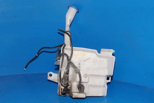 Spylertank foran til Ford Focus, electric, 2012-2018  (FORD|BV61-17B613-CA)