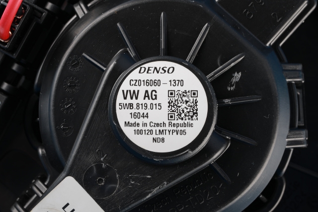Varmeapparat motor til Škoda Octavia 2017-2020 (Type III, Fase 2)  (VAG|5WB 819 015|)