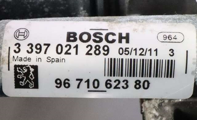 Viskermotor foran høyre til Peugeot 3008 2009-2016 (Type I) (PEUGEOT|96 710623 80|)