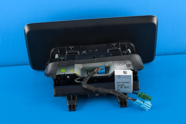Multimedia display (MCU - Media Controller Unit) til Mercedes EQV 2020-->> (W447) (W447) (MERCEDES|A 253 900 69 05|)