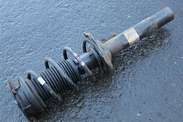 Fjærbein høyre foran til Audi A3, 2012-2016 (Type III, Fase 1)  (VAG|5Q0 413 023 DA)