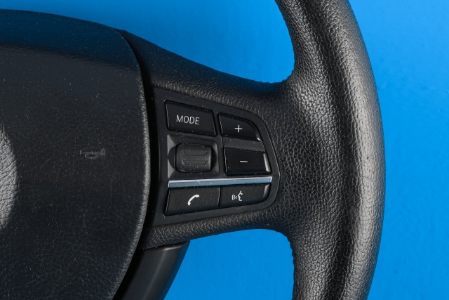 Airbag ratt til BMW 5-Serie 2010-2017 (F10/F11) (F10/F11) (BMW|33.67-8 382 902|)