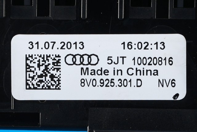 Bryter nødblink til Audi A3 2012-2016 (Type III, Fase 1)  (VAG|8V0 925 301 D|)