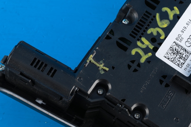 Bilstereo navigasjon betjeningspanel til Audi A3 2012-2016 (Type III, Fase 1)  (VAG|8V0 919 614 B|)