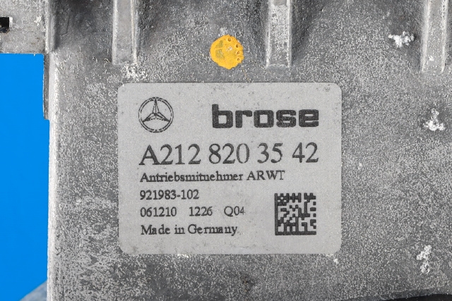 Baklukeåpner motor til Mercedes E-Klasse 2009-2013 (Fase 1) (W212) (W212) (MERCEDES|A 212 820 35 42|)