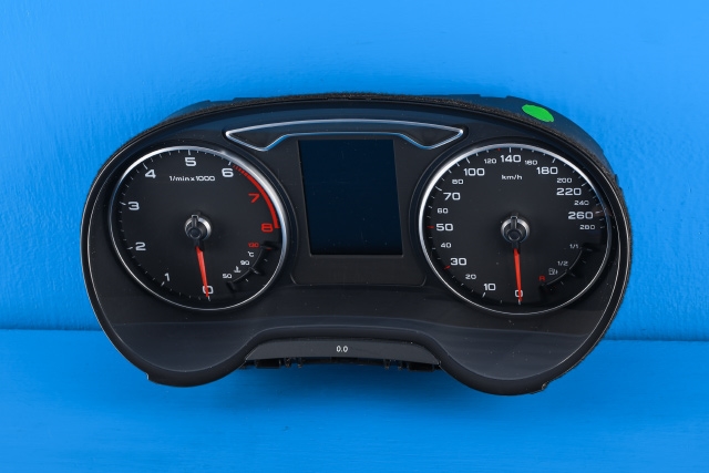 Instrumentpanel til Audi A3, 2012-2016 (Type III, Fase 1)  (VDO|A2C90492100)