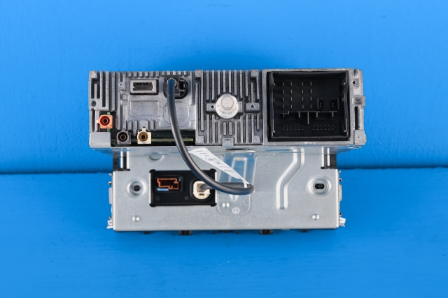 Bilstereo til Peugeot Partner 2015-2019 (Type II, Fase 2)  (PEUGEOT|98 177044 80|)