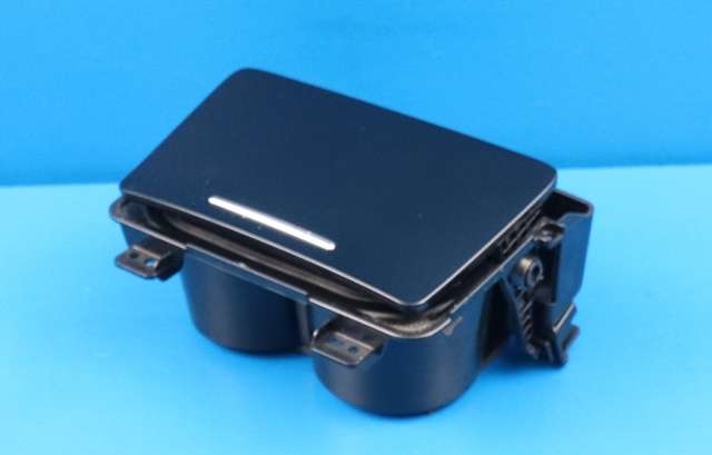 Dashbord koppholder til Mitsubishi Outlander, 2015-->> (Type III, Fase 2)