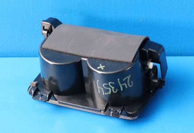 Dashbord koppholder til Mitsubishi Outlander 2015-->> (Type III, Fase 2)