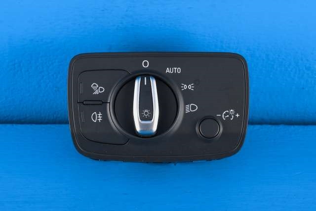 Bryter lys til Audi A3, 2012-2016 (Type III, Fase 1) (VAG|8V0 941 531 G)