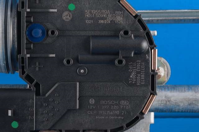 Viskermotor frontrute komplett m/overføring til Škoda Octavia 2017-2020 (Type III, Fase 2)  (VAG|5E1 955 023 B|5E1 955 119 A|)