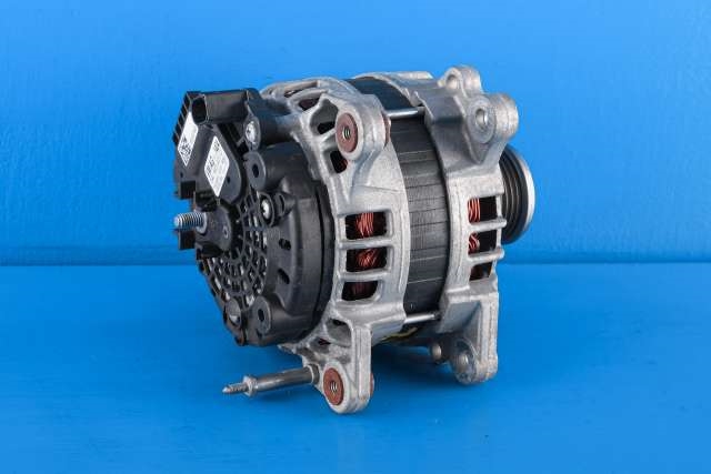 Dynamo diesel til Škoda Octavia 2017-2020 (Type III, Fase 2) (BOSCH|F 000 BL0 8X6|04L 903 021 G. 14 VOLT - 140 AMP|)