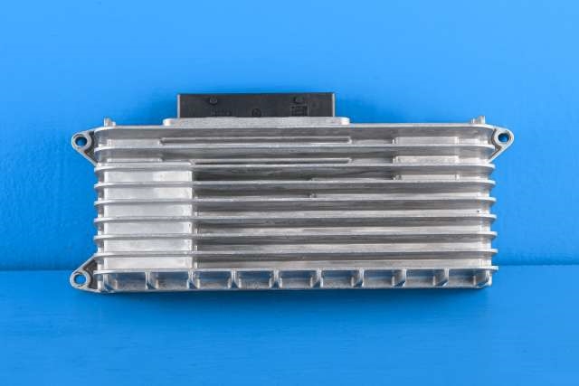 Bilstereo forsterker til Audi A5 2007-2016 (Type I) (VAG|8T0 035 223 AH|)