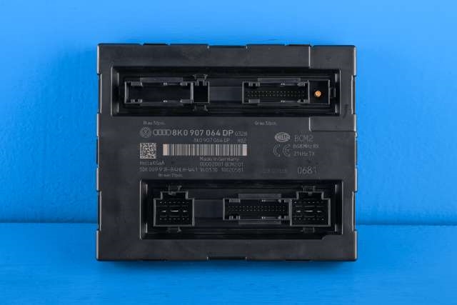 Styreenhet comfort (BCM) til Audi A5 2007-2016 (Type I) (VAG|8K0 907 064 DP|)