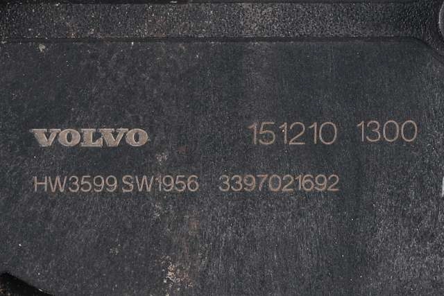 Viskermotor frontrute komplett m/overføring til Volvo V40 2012-2019  (VOLVO|31378574|1 397 220 628|)