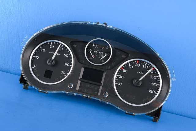 Instrumentpanel til Toyota Proace 2013-2016 (Type I) (PSA|98 016415 80|)