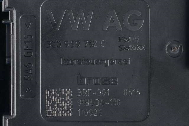 Ruteheis, kun motor, høyre foran til VW Passat 2011-2015 (B7) (B7) (VAG|3AA 959 702 A|)