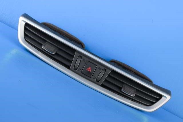 Dashbord friskluftdyse midtkonsoll til Nissan Qashqai, 2014-2021 (Type II) (NISSAN|68750-4EA0A)