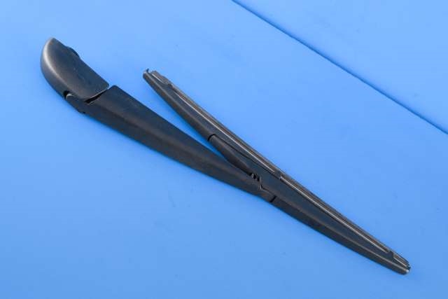 Viskerarm bakrute til Toyota RAV4 2009-2013 (Type III, Fase 2)