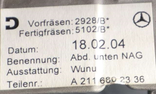 Dashbord diverse til Mercedes E-Klasse 2002-2006 (Fase 1) (W211) (W211) (MERCEDES|A 211 680 23 36|)