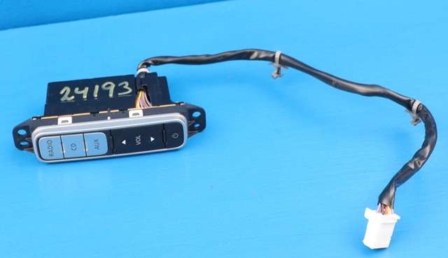 Bilstereo diverse til Nissan E-NV200 2014-->> (NISSAN|4NR1A-210496|)