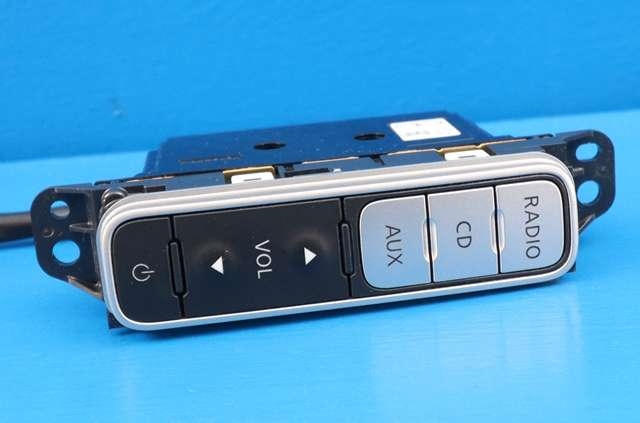 Bilstereo diverse til Nissan E-NV200 2014-->> (NISSAN|4NR1A-210496|)